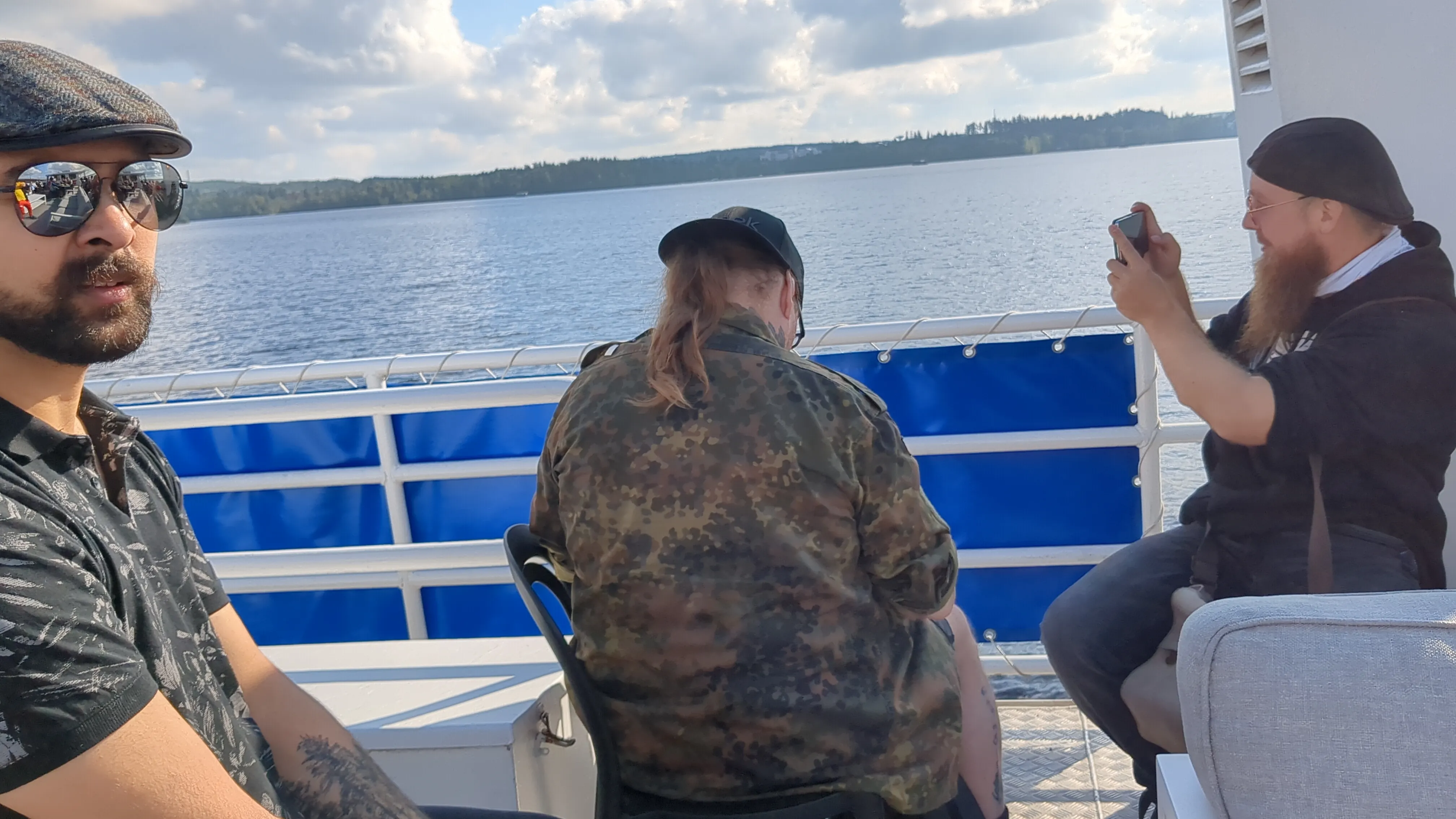 Menossa Viikinsaareen 2